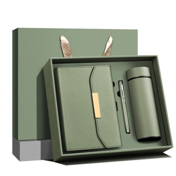 Customized combination gift sets (notebook, umbrellas) can be customized with LOGO patterns